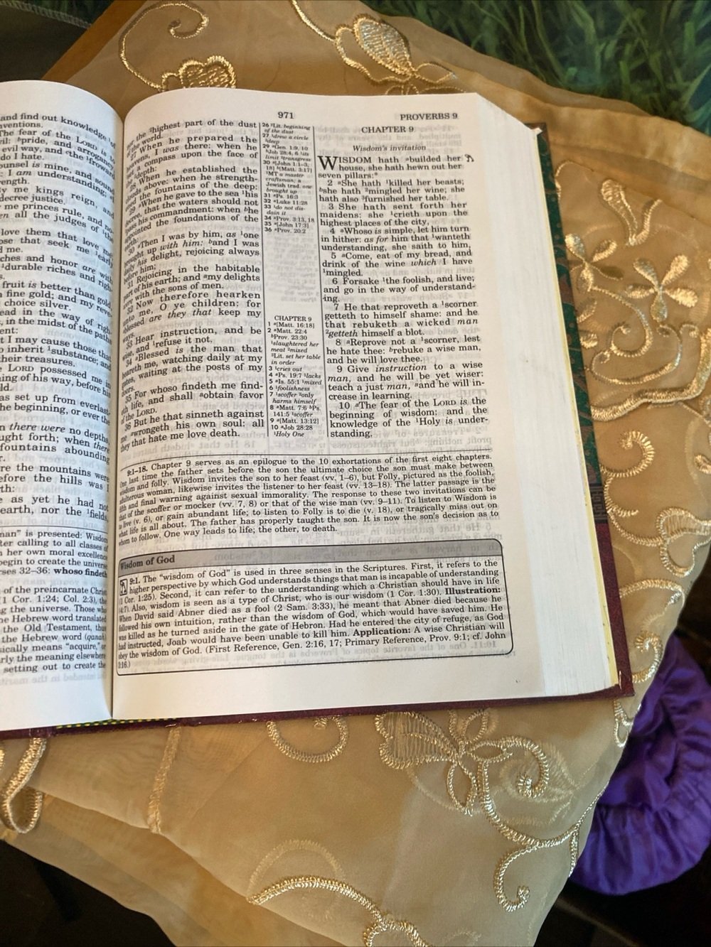 Study Bible-KJV by Thomas Nelson Publishers: Used - Picture 7 of 10